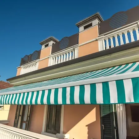 La Terrazza Su *